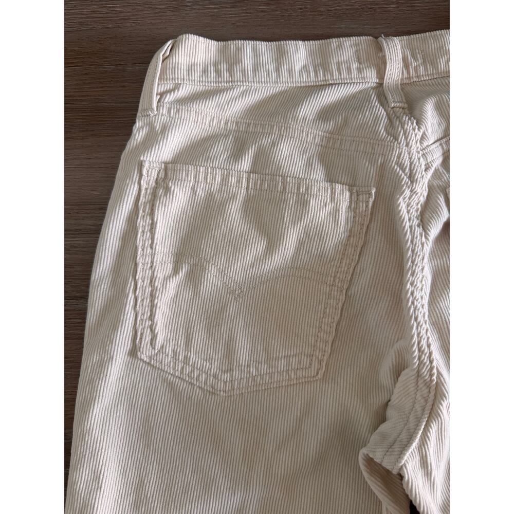Levi's | Size 26 'Middy Ankle' Corduroy Pants - Picture 7 of 13